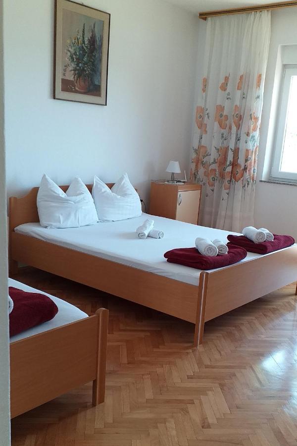 Apartments By The Sea Dramalj, Crikvenica - 2376 Exteriör bild
