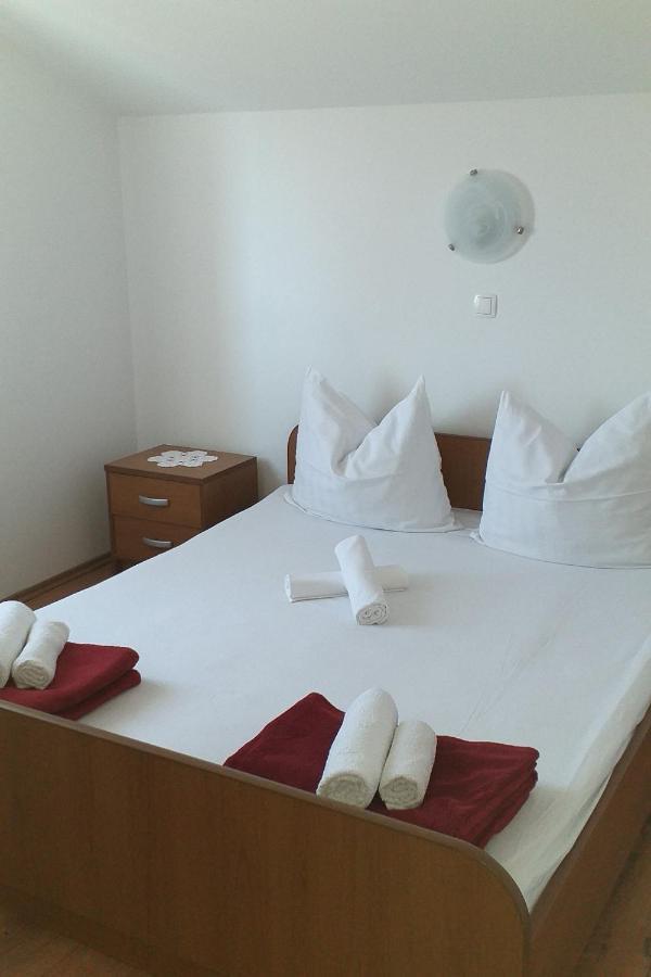 Apartments By The Sea Dramalj, Crikvenica - 2376 Exteriör bild