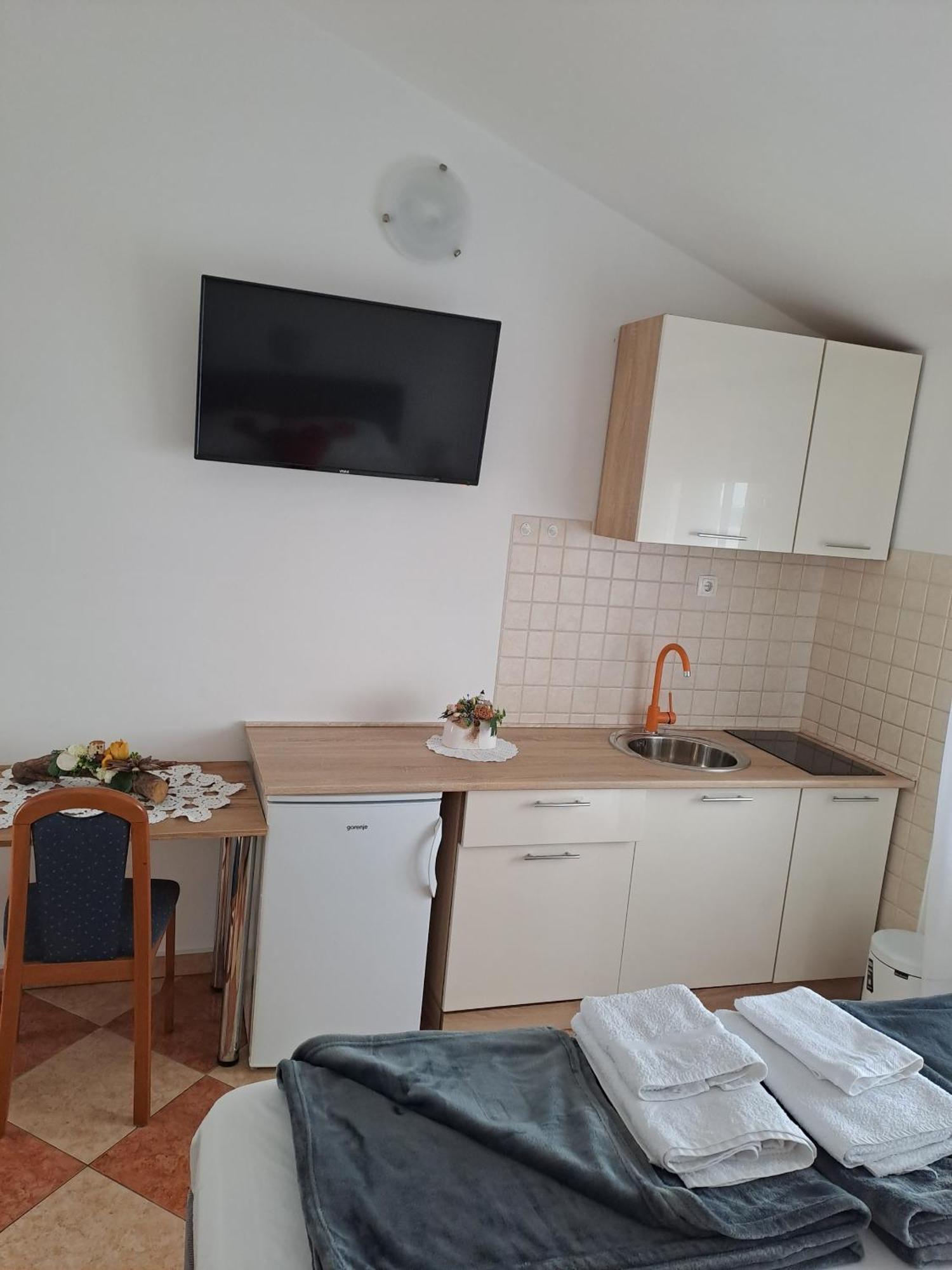 Apartments By The Sea Dramalj, Crikvenica - 2376 Exteriör bild