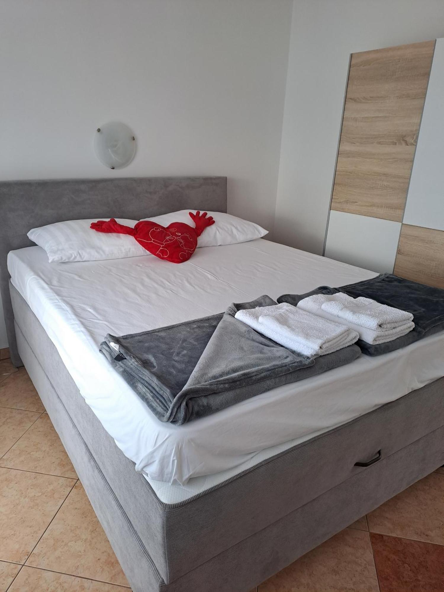 Apartments By The Sea Dramalj, Crikvenica - 2376 Rum bild